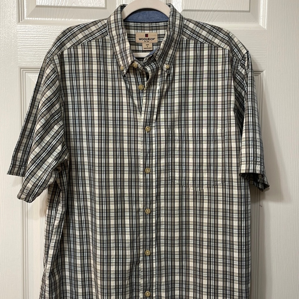 🌹 4/$25 Woolrich | short sleeve button down size large